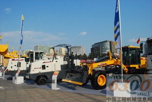 徐工金闪耀京城 养护机械产品在交通展揽获双奖